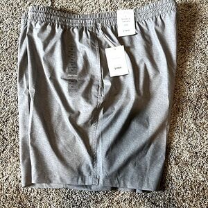 NWT- men’s Free Assembly 7 inch volley shorts size 2X.